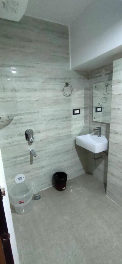 Aditya Inn Guwahati Eksteriør billede